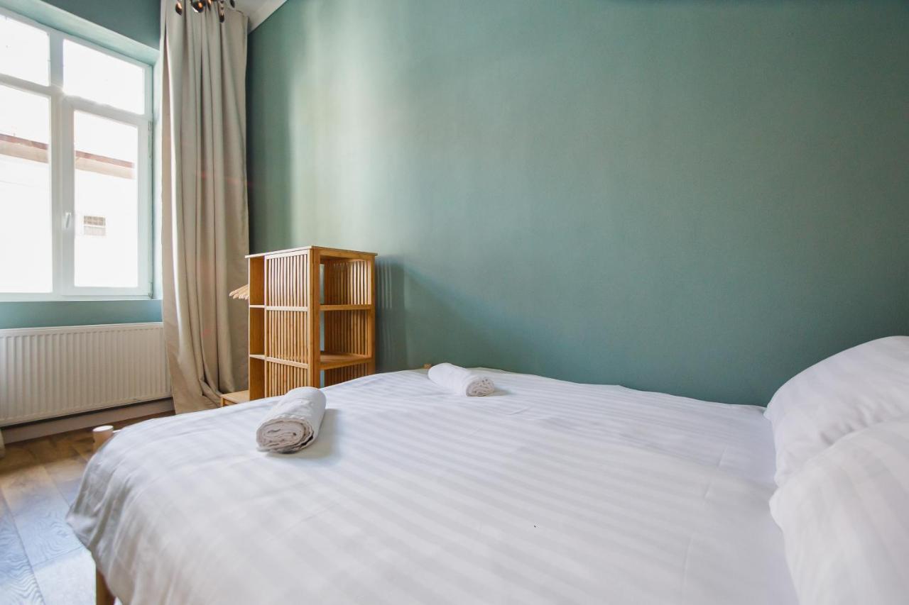 Super Central Spacious Apartment Oradea Exterior foto